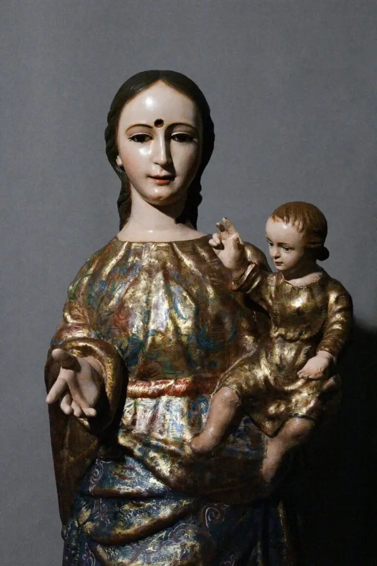 Policromía de Ntra. Sra. de las Veredas — La Virgen con el Niño